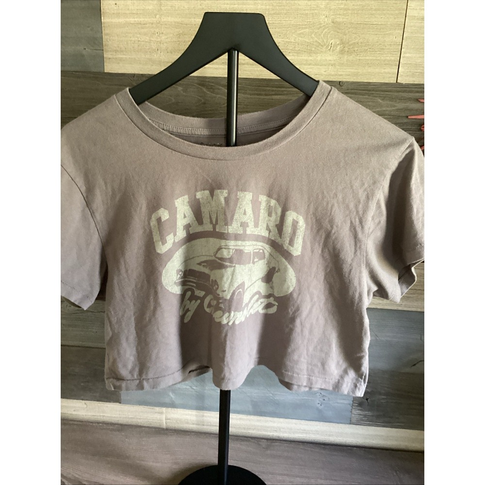 Vintage Chevrolet Camaro Muscle Car Graphic Cropped T-Shirt Heather Gray Womens